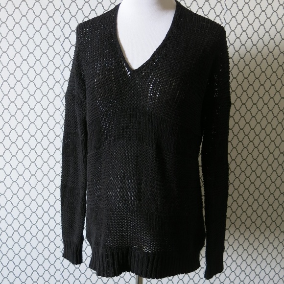 Vince V Neck Black Knit Long Dolman Sleeve Pullover Sweater - Size XS - Picture 1 of 6